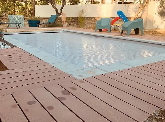 Independant Avec Jardin Et Acces Piscine *