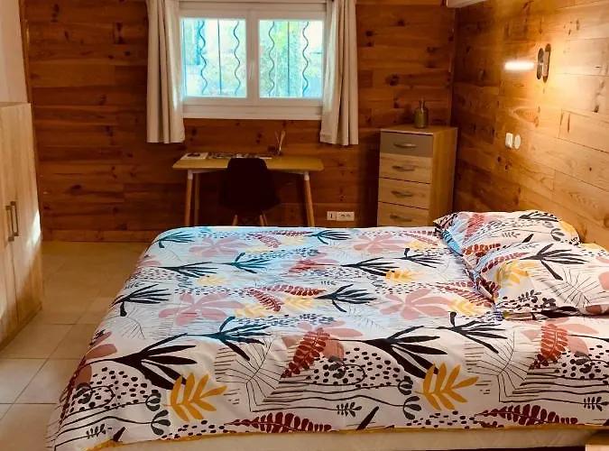 Independant Avec Jardin Et Acces Piscine * Nîmes