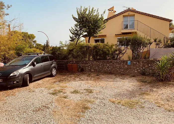 Apartmán Independant Avec Jardin Et Acces Piscine Nîmes